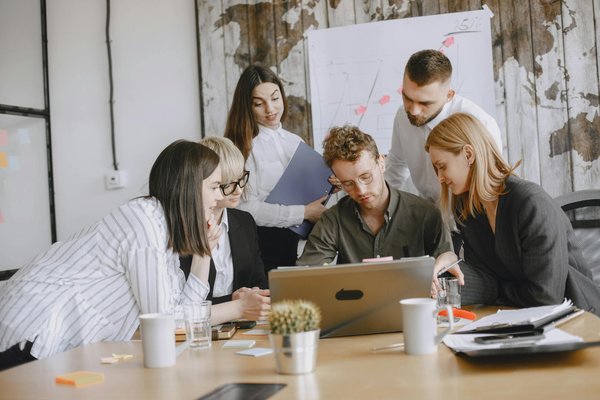 What Strategies Can UK Business Services Use to Attract Talent?